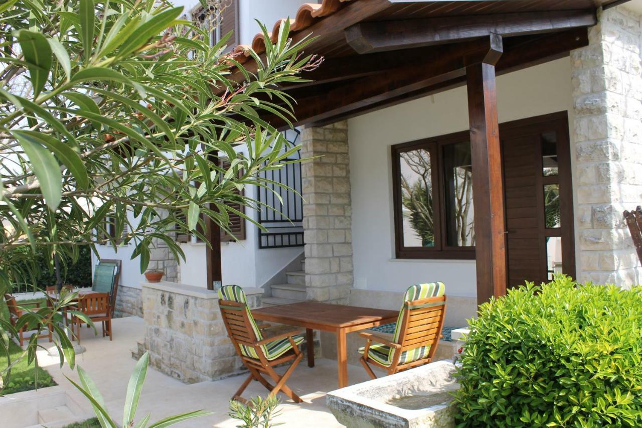 Apartments Dina PUY Exterior foto