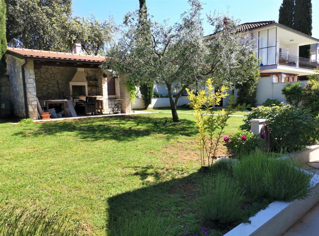 Apartments Dina PUY Exterior foto